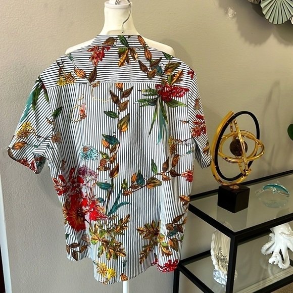 VatPave: Men’s Short Sleeve button down Shirt, stripes with tropical blooms Sz L - Picture 3 of 11